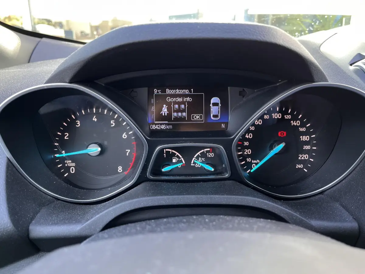 1.5 EcoBoost ST Line 150PK Winterpack Camera 2000KG Trekgewicht Cruise Bi-Xenon Elek. Achterklep Parkeersensoren Keyless Climate Privacy Glass *Dealer Onderhouden*