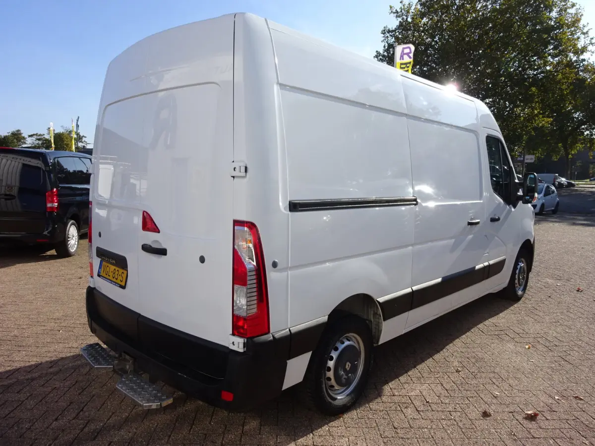 T35 2.3 dCi 135 L2H2 Comfort Groot NAVI AIRCO TREKHAAK ZEER NETJES