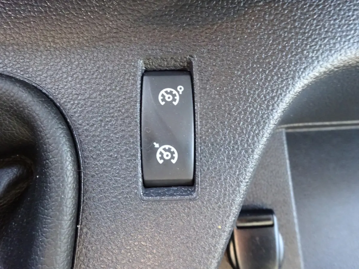 T35 2.3 dCi 135 L2H2 Comfort Groot NAVI AIRCO TREKHAAK ZEER NETJES