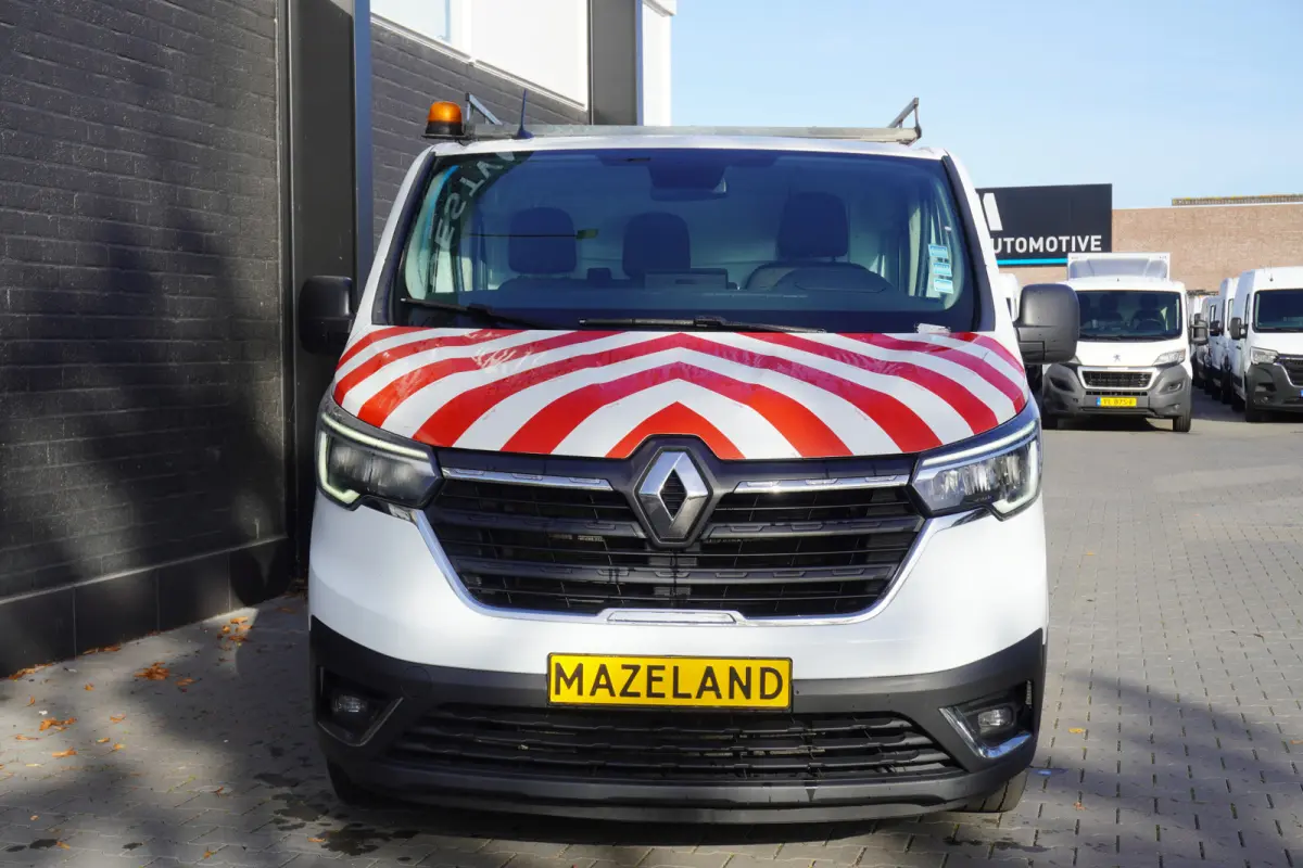 2.0 Blue dCi 130PK - Airco - Navi - Cruise - €15.900,- Excl.