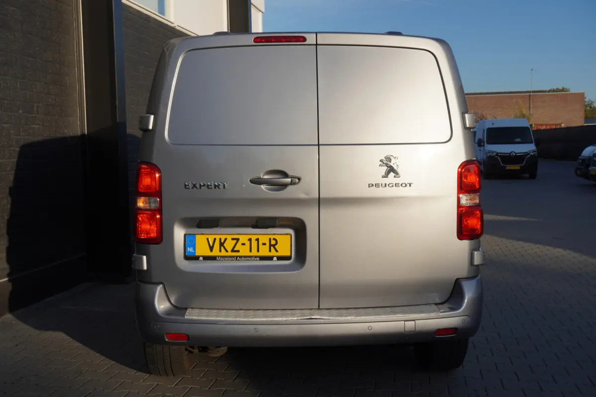 2.0 BlueHDI L2 122PK EURO 6 - Airco - Navi - Cruise - €12.950,- Excl.