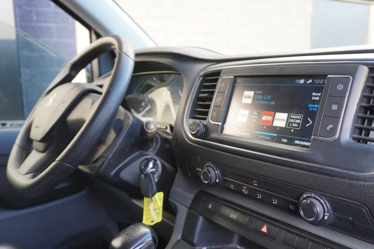 2.0 BlueHDI L2 122PK EURO 6 - Airco - Navi - Cruise - €12.950,- Excl.