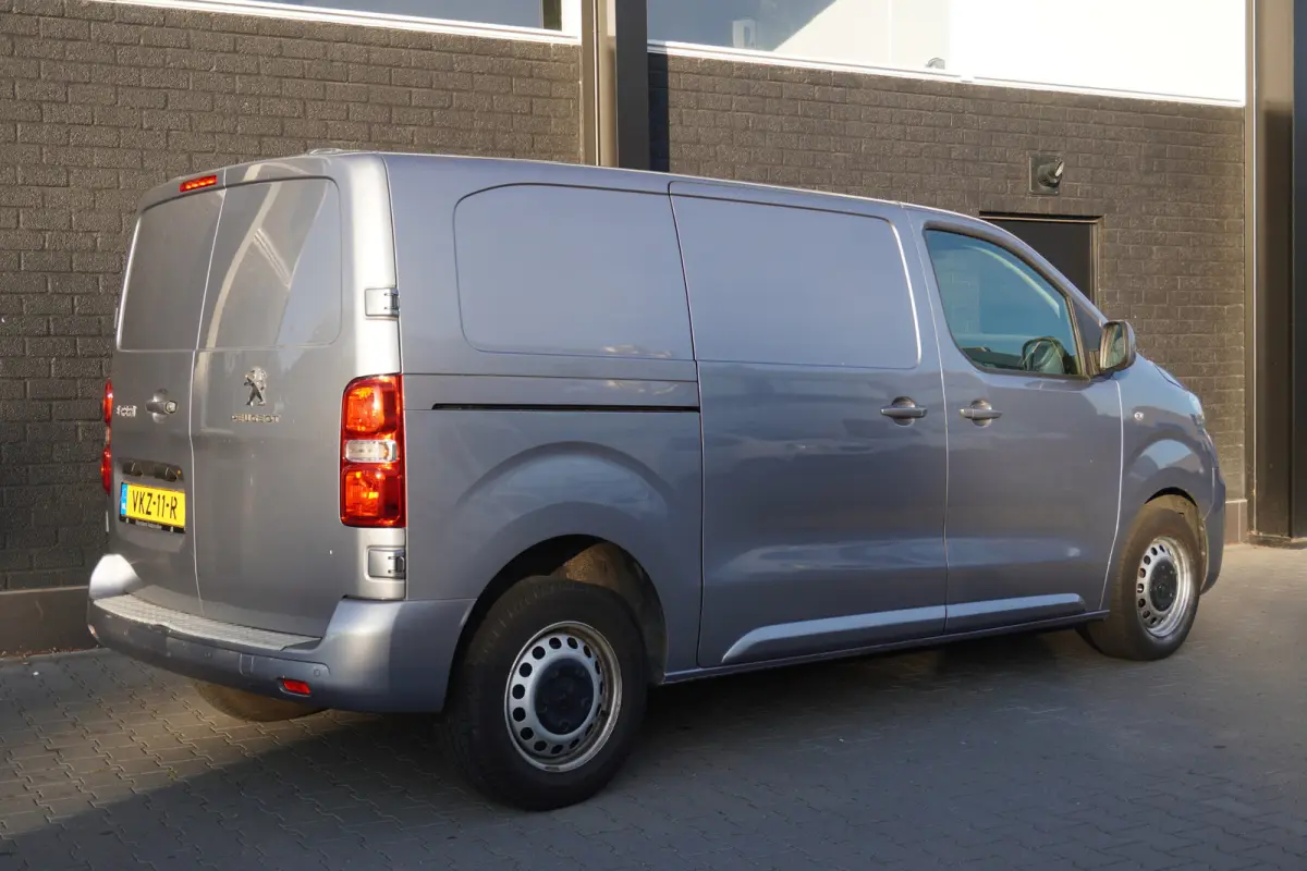 2.0 BlueHDI L2 122PK EURO 6 - Airco - Navi - Cruise - €12.950,- Excl.