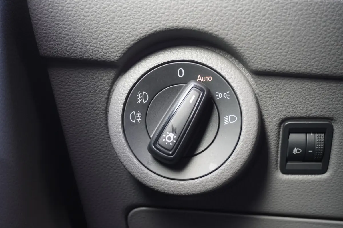 2.0 TDI L2 EURO 6 - Airco - Navi - Cruise - €20.900,- Excl.