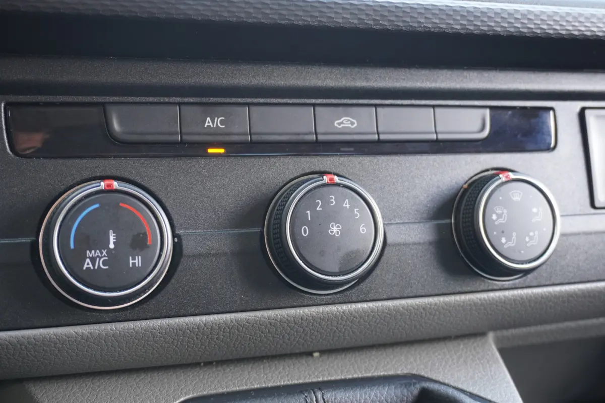 2.0 TDI L2 EURO 6 - Airco - Navi - Cruise - €20.900,- Excl.