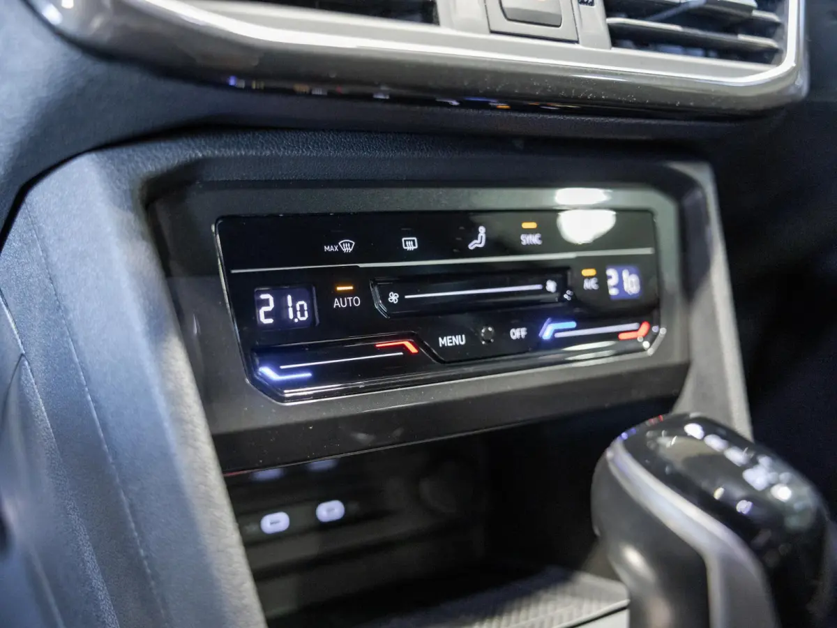 1.5 TSI FR Business Intense 7p. / 150pk / NAP / Rondomzicht camera / Dodehoek herkenning /