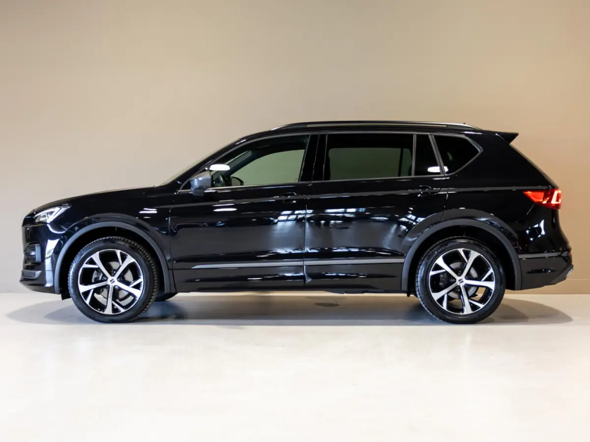 1.5 TSI FR Business Intense 7p. / 150pk / NAP / Rondomzicht camera / Dodehoek herkenning /
