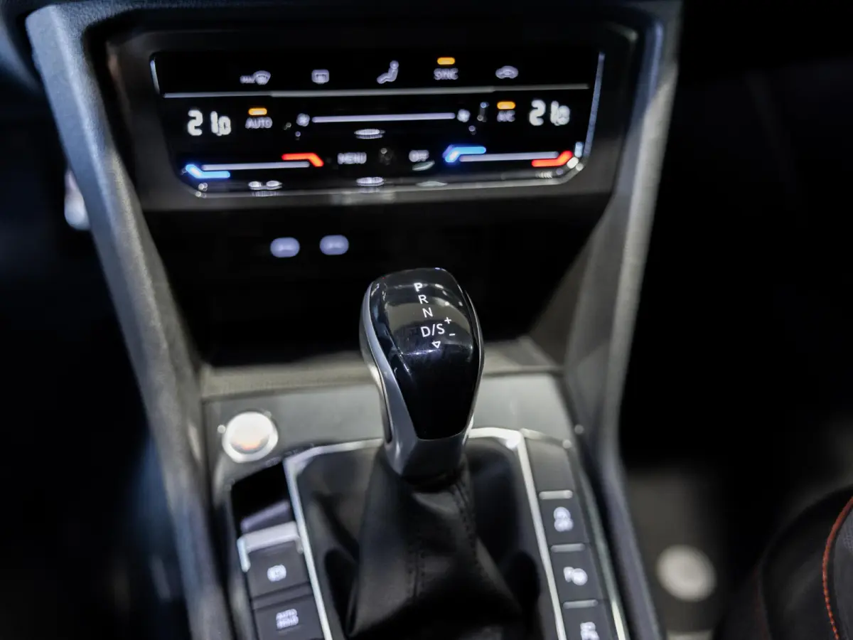 1.5 TSI FR Business Intense 7p. / 150pk / NAP / Rondomzicht camera / Dodehoek herkenning /