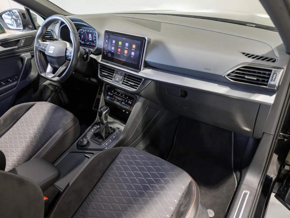 1.5 TSI FR Business Intense 7p. / 150pk / NAP / Rondomzicht camera / Dodehoek herkenning /