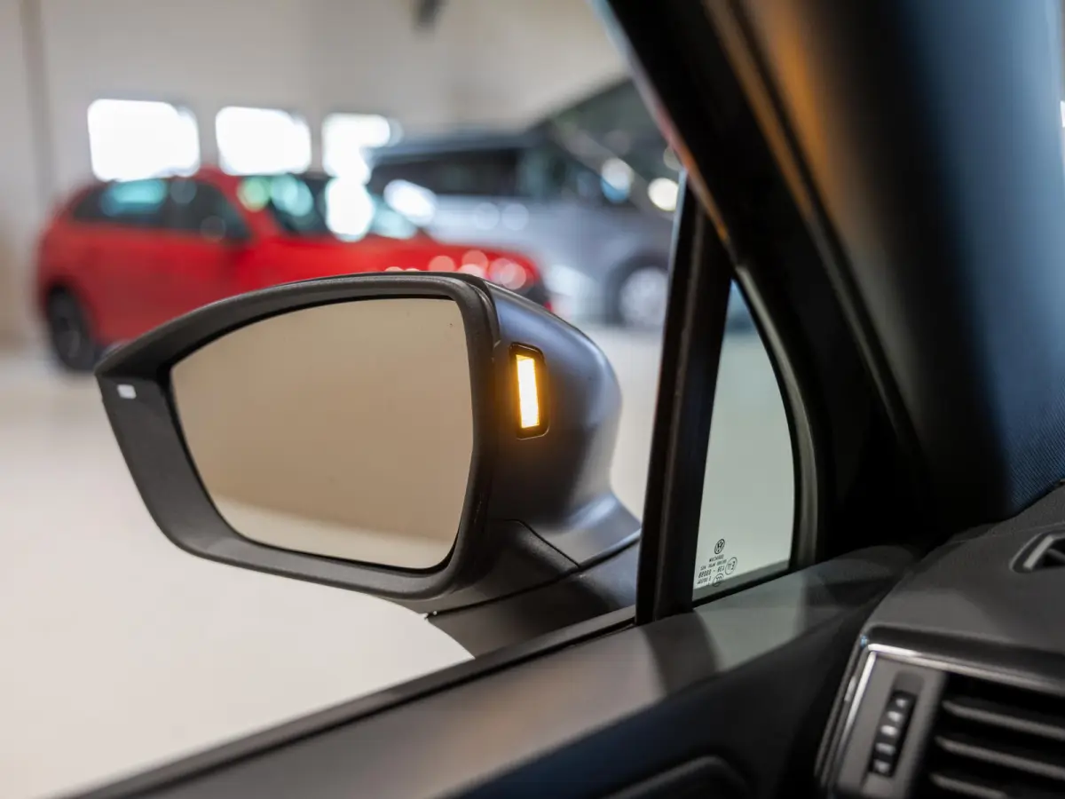 1.5 TSI FR Business Intense 7p. / 150pk / NAP / Rondomzicht camera / Dodehoek herkenning /