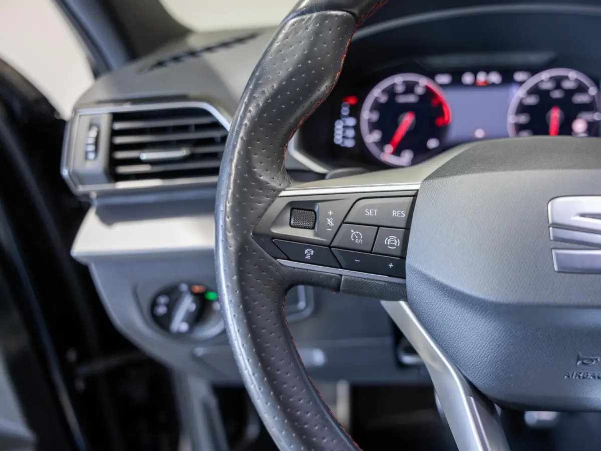 1.5 TSI FR Business Intense 7p. / 150pk / NAP / Rondomzicht camera / Dodehoek herkenning /