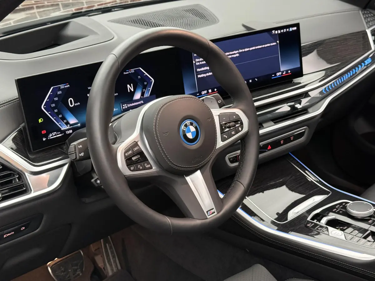 xDrive50e