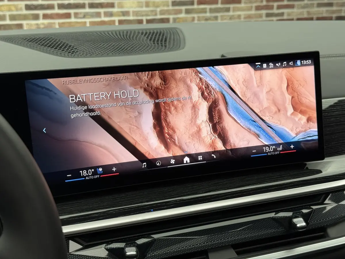 xDrive50e
