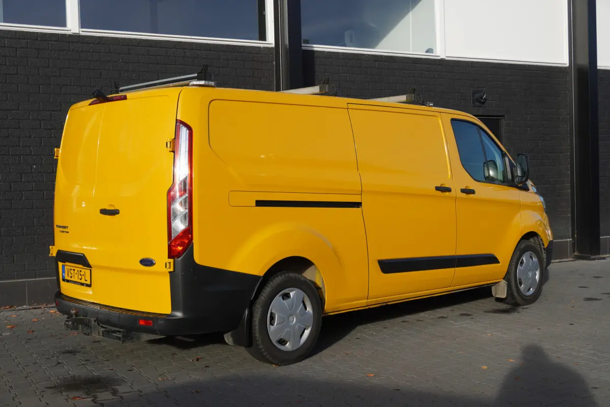 2.0 TDCI L2 EURO 6 - Airco - Cruise - PDC - €16.900,- Excl.