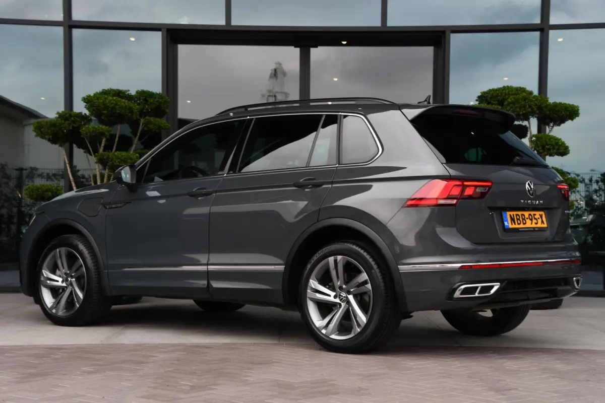 1.4 TSI eHybrid R-Line Business+ | SOH 98,67%