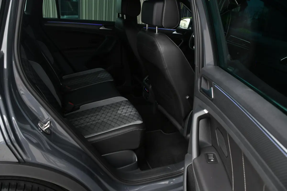 1.4 TSI eHybrid R-Line Business+ | SOH 98,67%