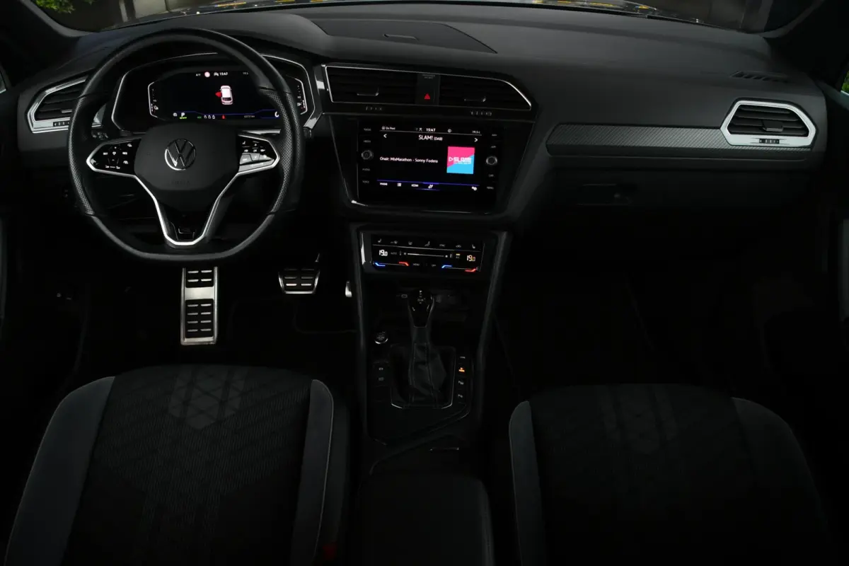 1.4 TSI eHybrid R-Line Business+ | SOH 98,67%