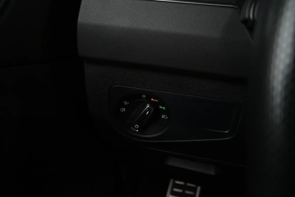 1.4 TSI eHybrid R-Line Business+ | SOH 98,67%