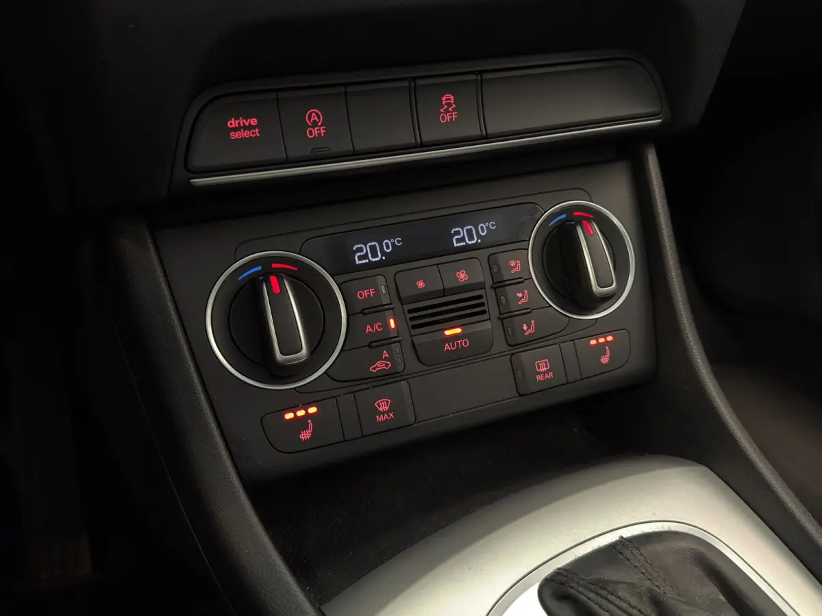 1.4 TFSI / Xenon / Navi / Trekhaak / Stoelverwarming