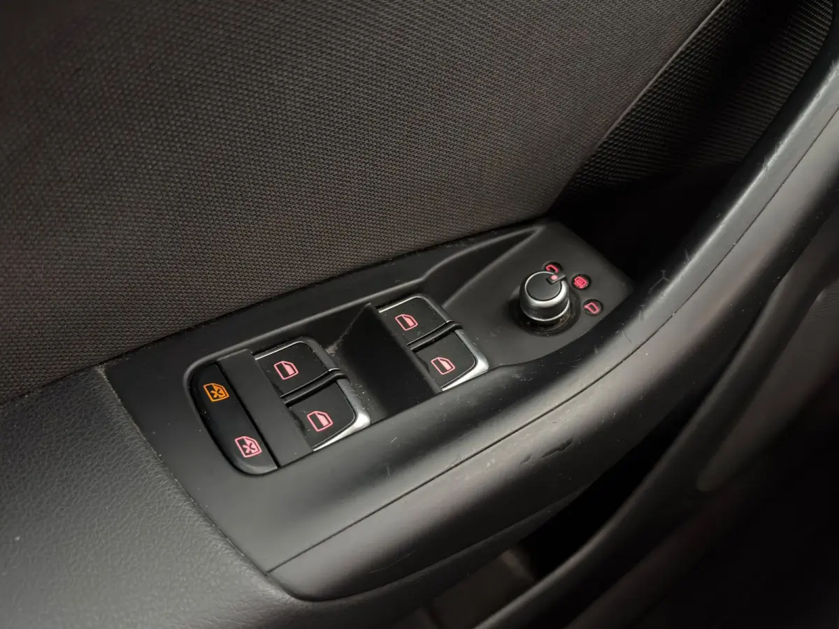 1.4 TFSI / Xenon / Navi / Trekhaak / Stoelverwarming