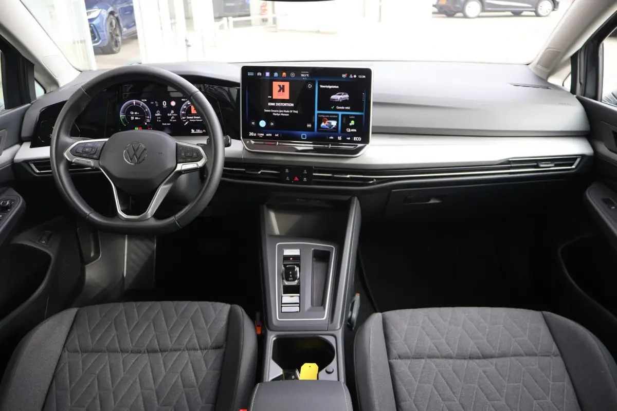 1.5 eHybrid 204pk Life Edition | SoH 100% | Trekhaak | Camera | Adaptive Cruise | PDC | Carplay