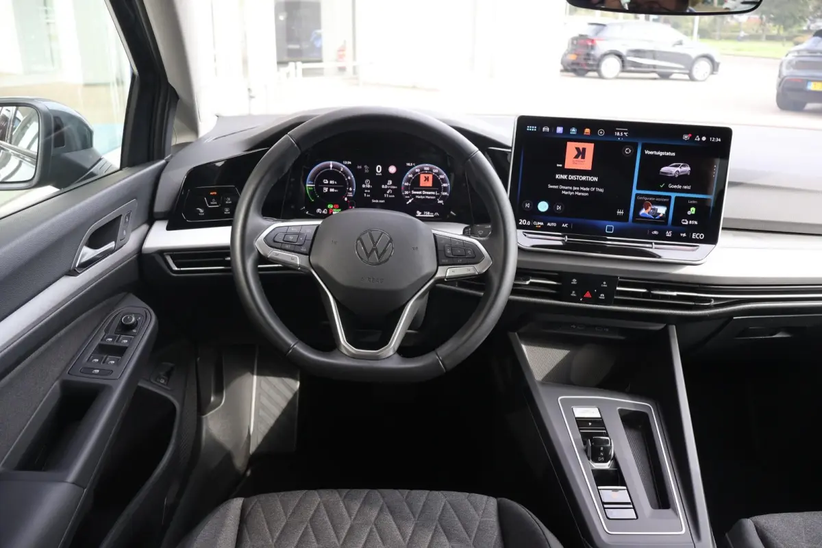 1.5 eHybrid 204pk Life Edition | SoH 100% | Trekhaak | Camera | Adaptive Cruise | PDC | Carplay