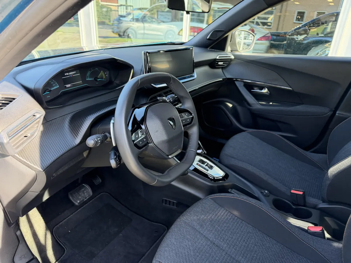 1.2 Hybrid 145 Style Blauw metallic