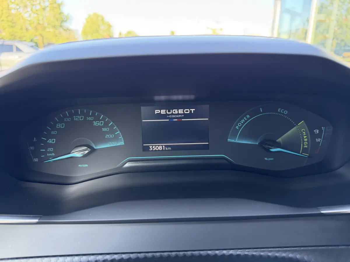 1.2 Hybrid 145 Style Blauw metallic