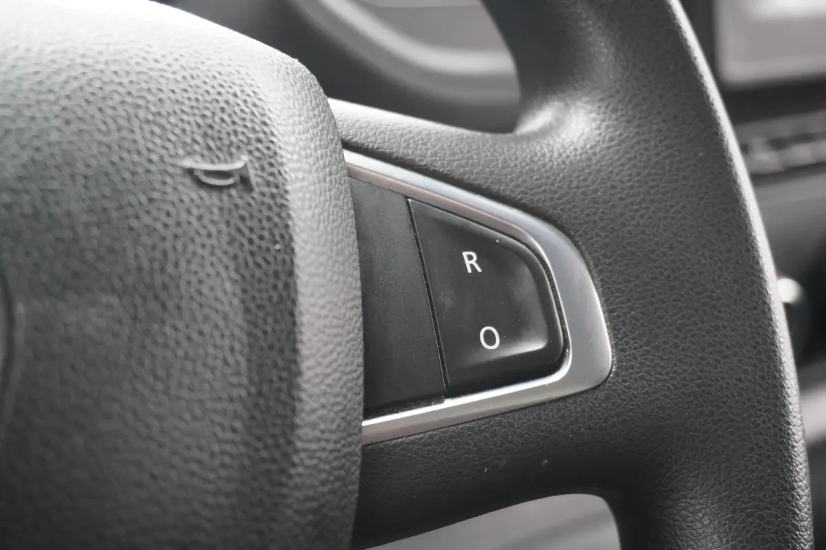 2.3 dCi 135PK L2H2 EURO 6 - Airco - Navi - Cruise - €16.950,- Excl.
