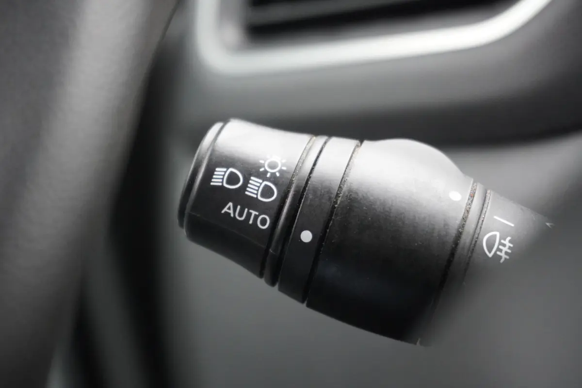 2.3 dCi 135PK L2H2 EURO 6 - Airco - Navi - Cruise - €16.950,- Excl.