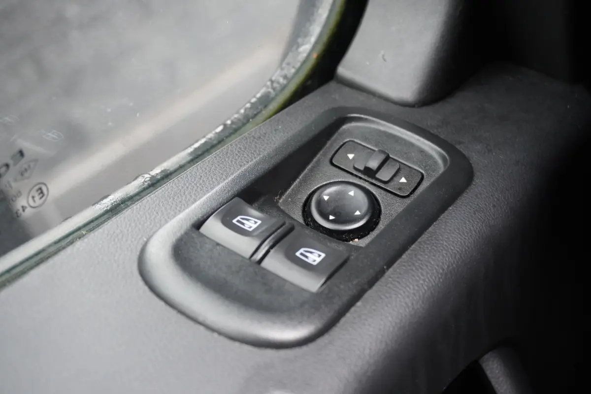 2.3 dCi 135PK L2H2 EURO 6 - Airco - Navi - Cruise - €16.950,- Excl.