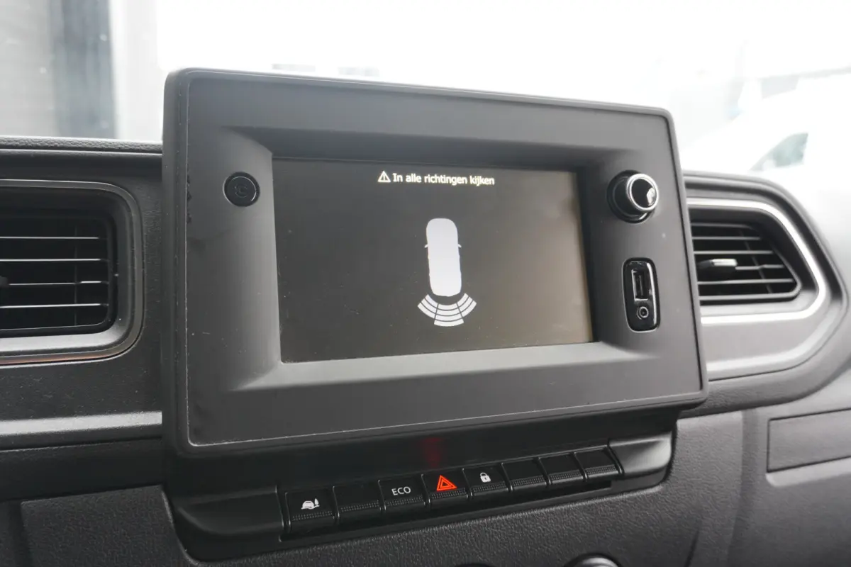 2.3 dCi 135PK L2H2 EURO 6 - Airco - Navi - Cruise - €16.950,- Excl.