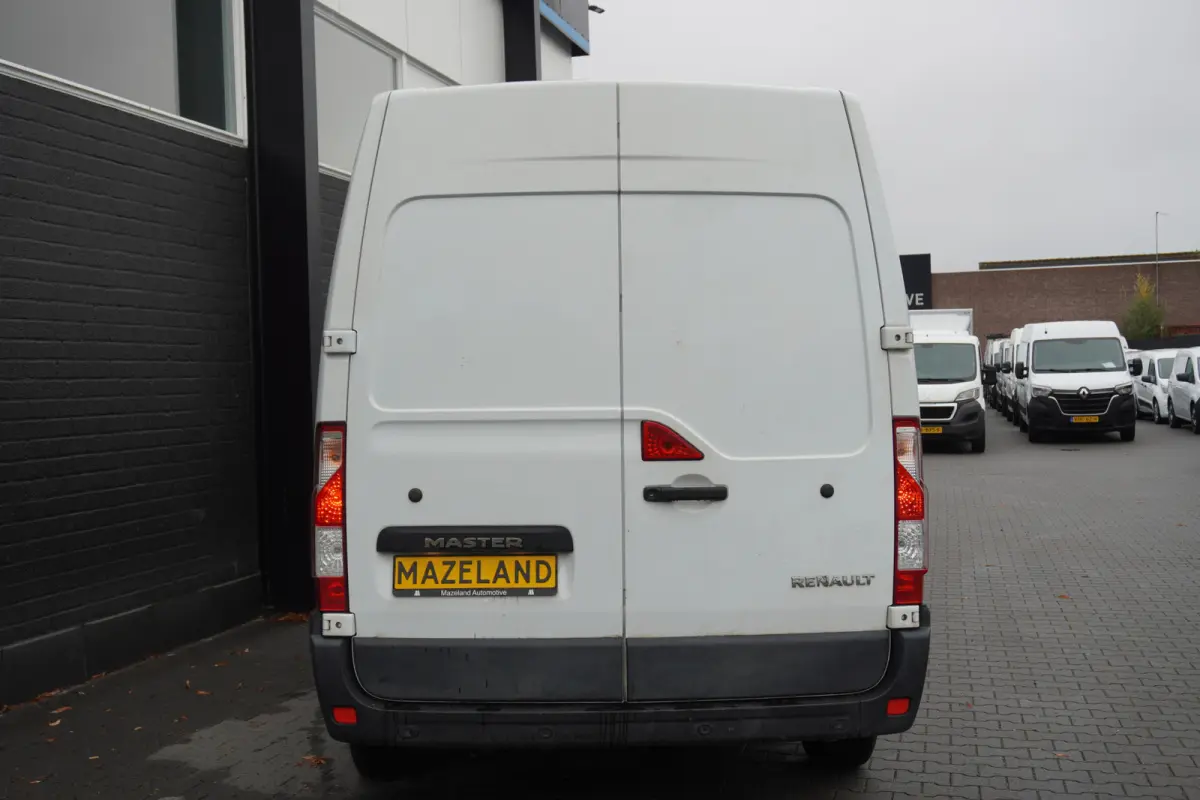 2.3 dCi 135PK L2H2 EURO 6 - Airco - Navi - Cruise - €16.950,- Excl.