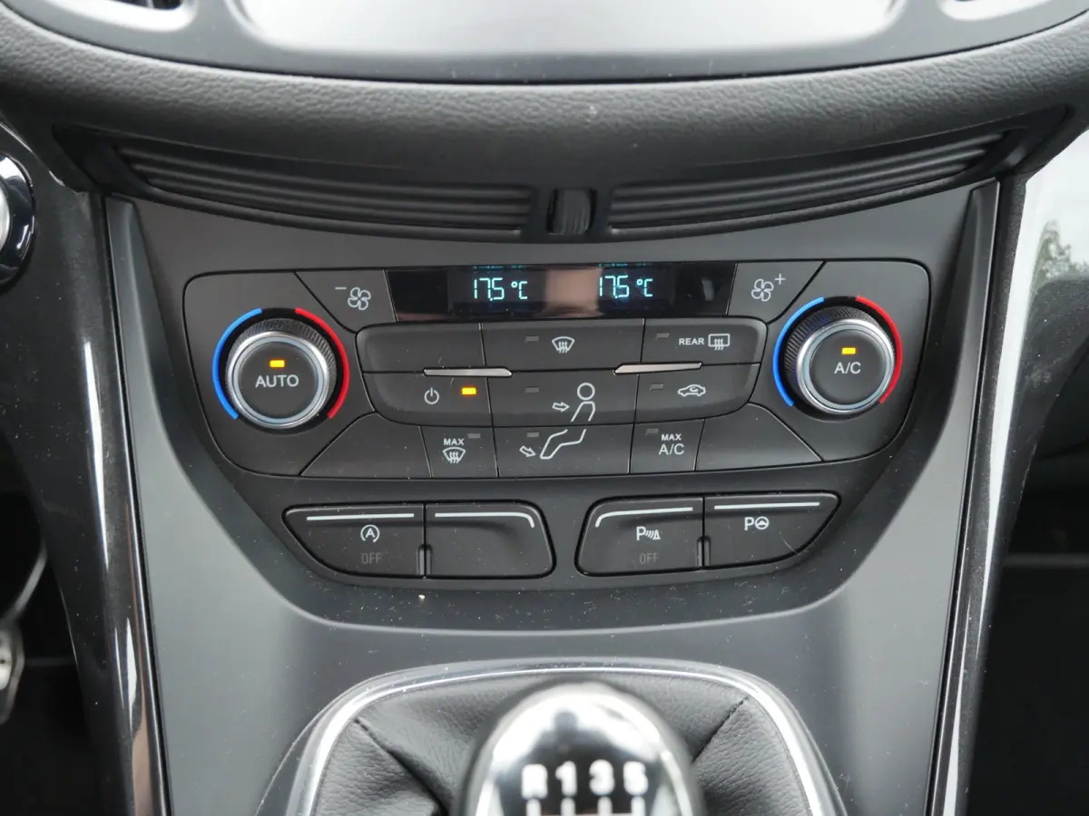 1.5 EcoBoost ST Line | Trekhaak | LED | Carplay | Bi-Xenon |