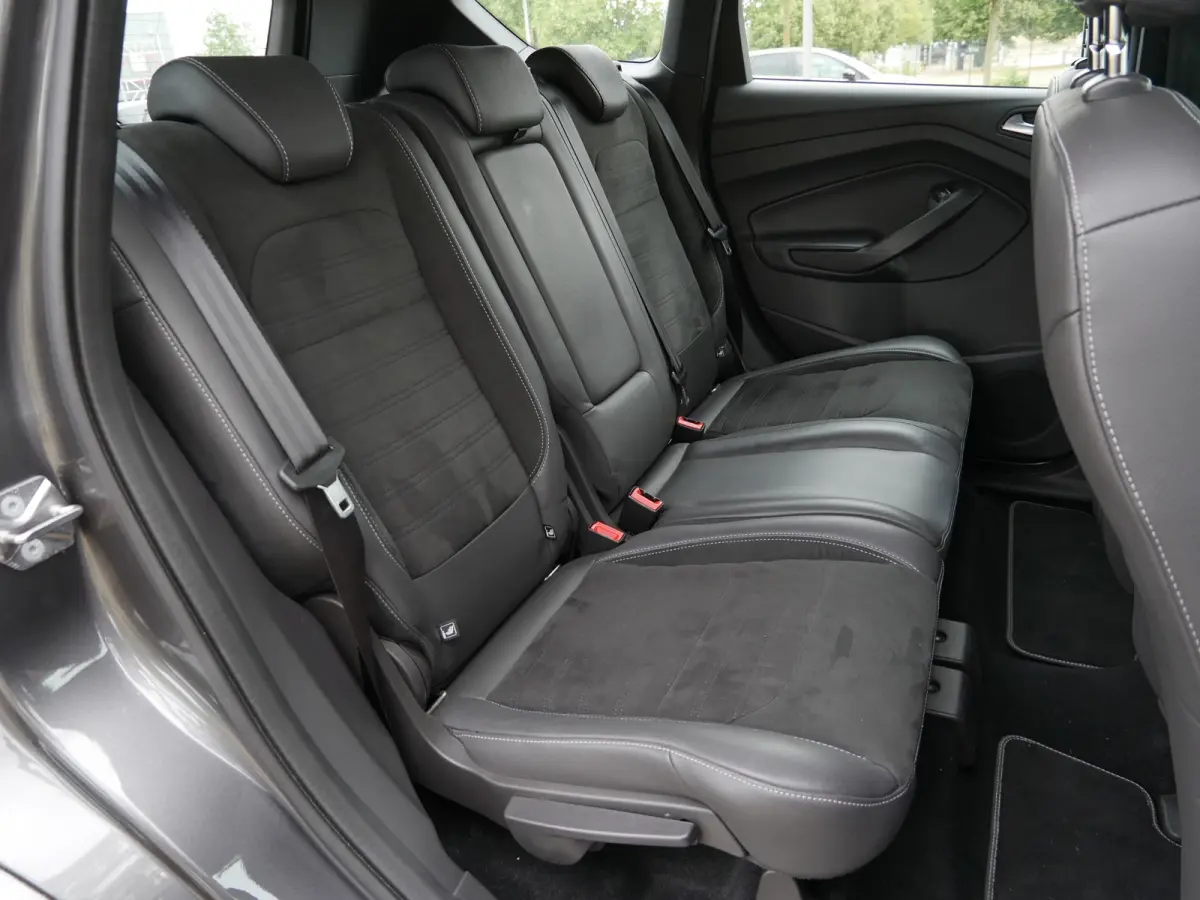 1.5 EcoBoost ST Line | Trekhaak | LED | Carplay | Bi-Xenon |