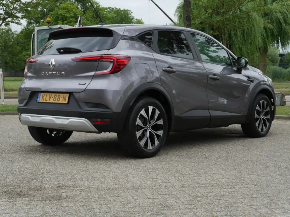 1.6 E-Tech Hybrid 145 R.S. Line