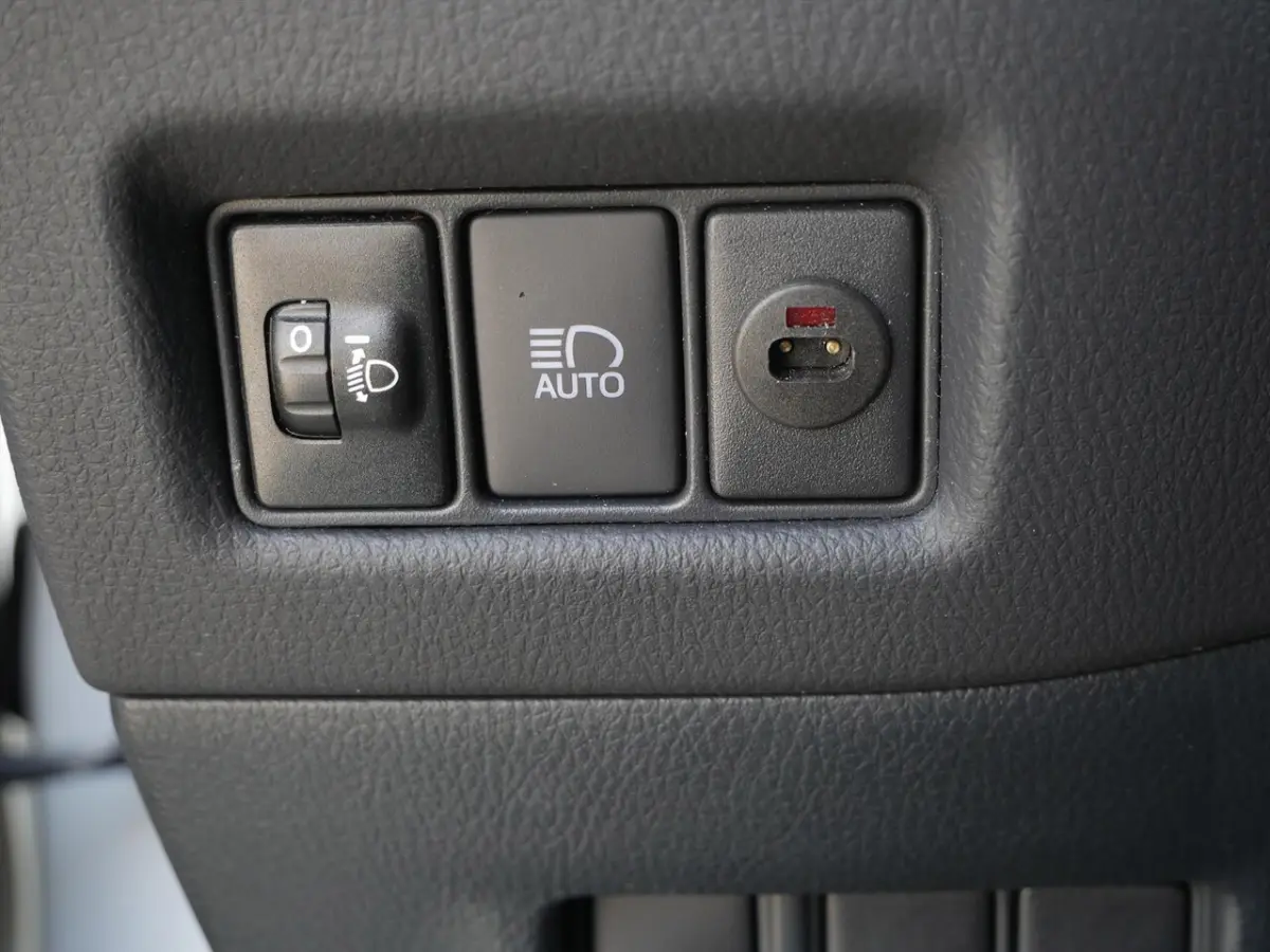1.8 Hybrid Business GR-Sport