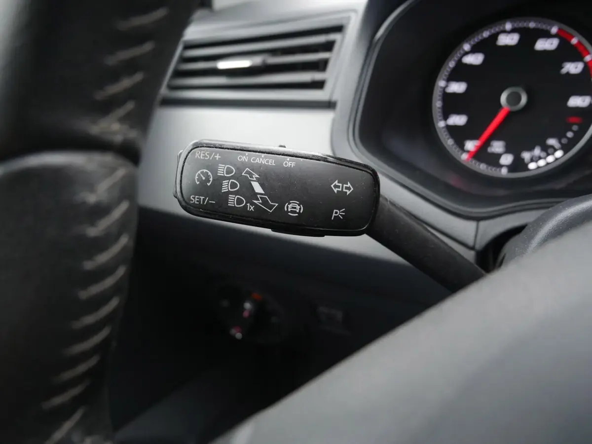 1.0 TSI Style Business Intense