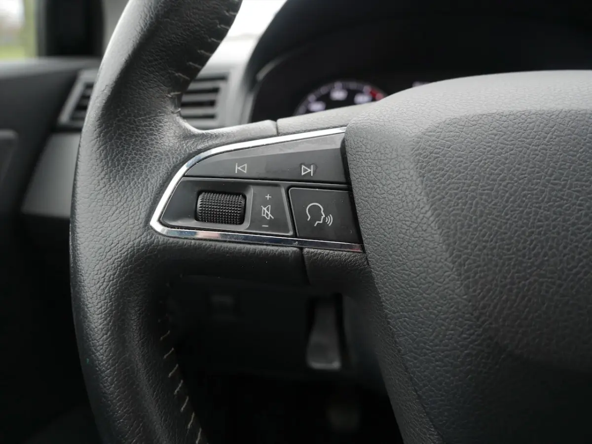 1.0 TSI Style Business Intense