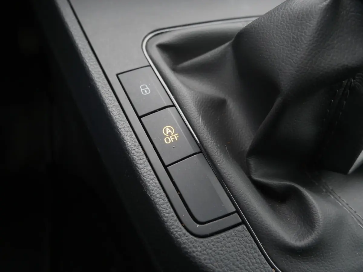 1.0 TSI Style Business Intense