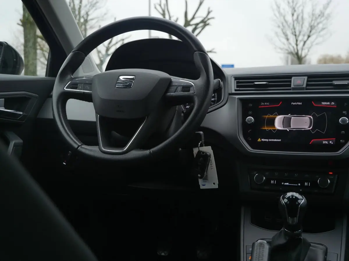 1.0 TSI Style Business Intense