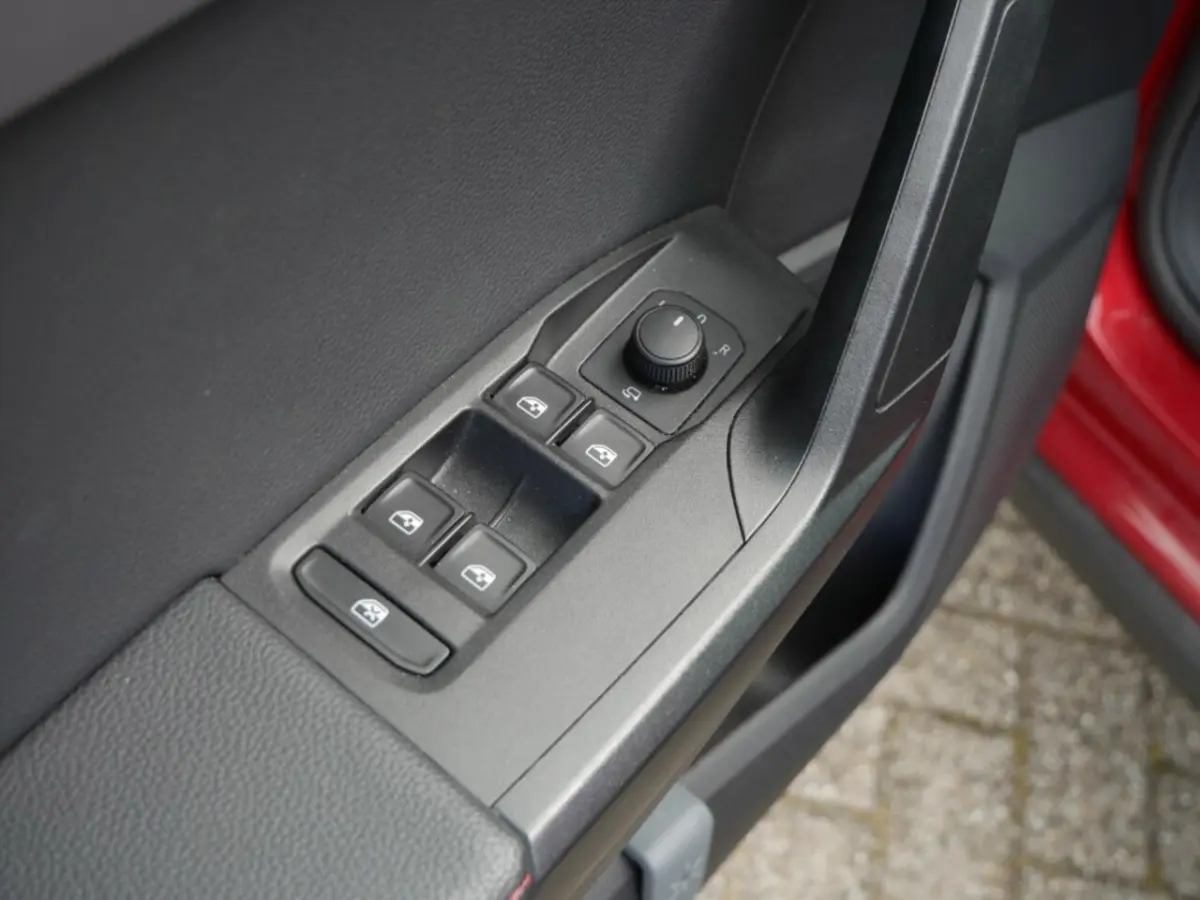 1.0 TSI FR Business Intense Plus