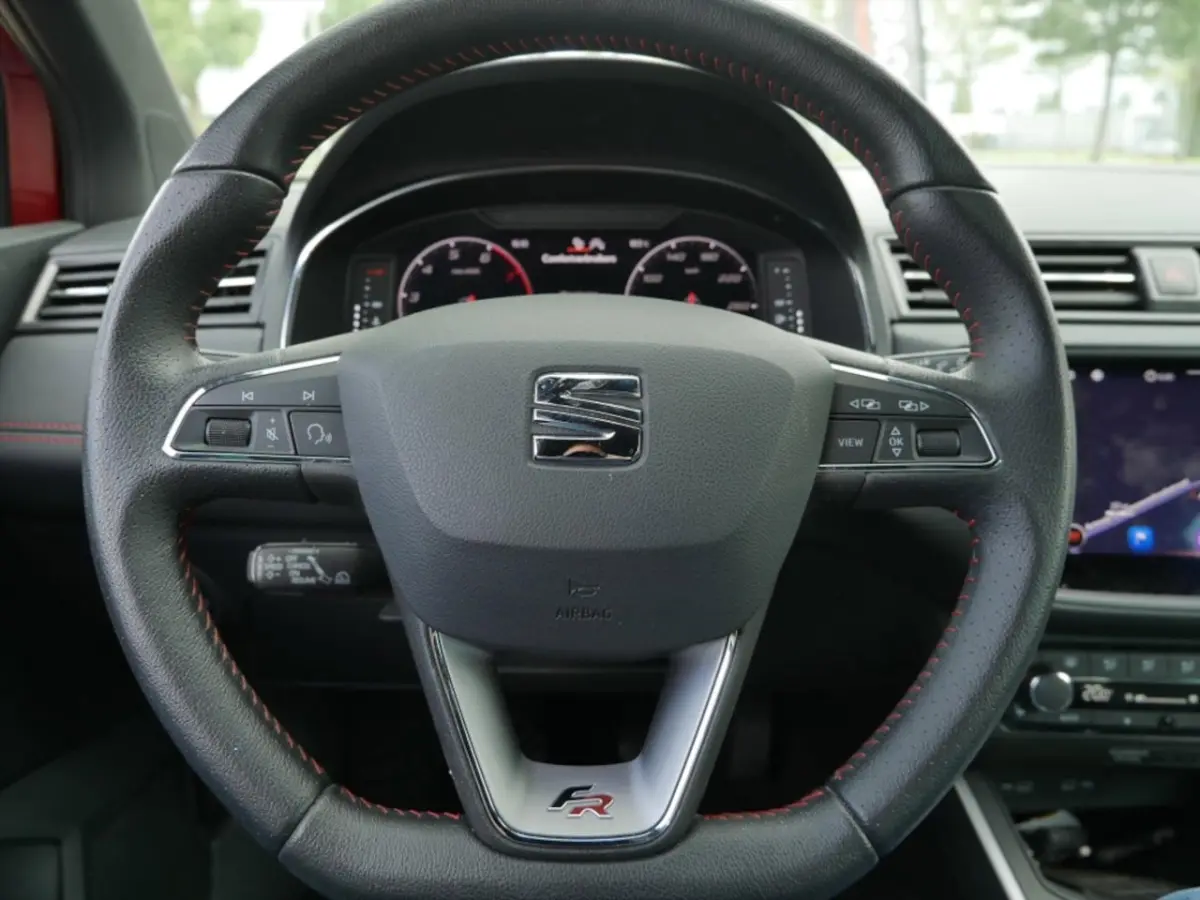 1.0 TSI FR Business Intense Plus