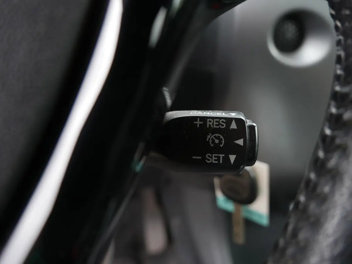 1.0 VVT-i x-cite