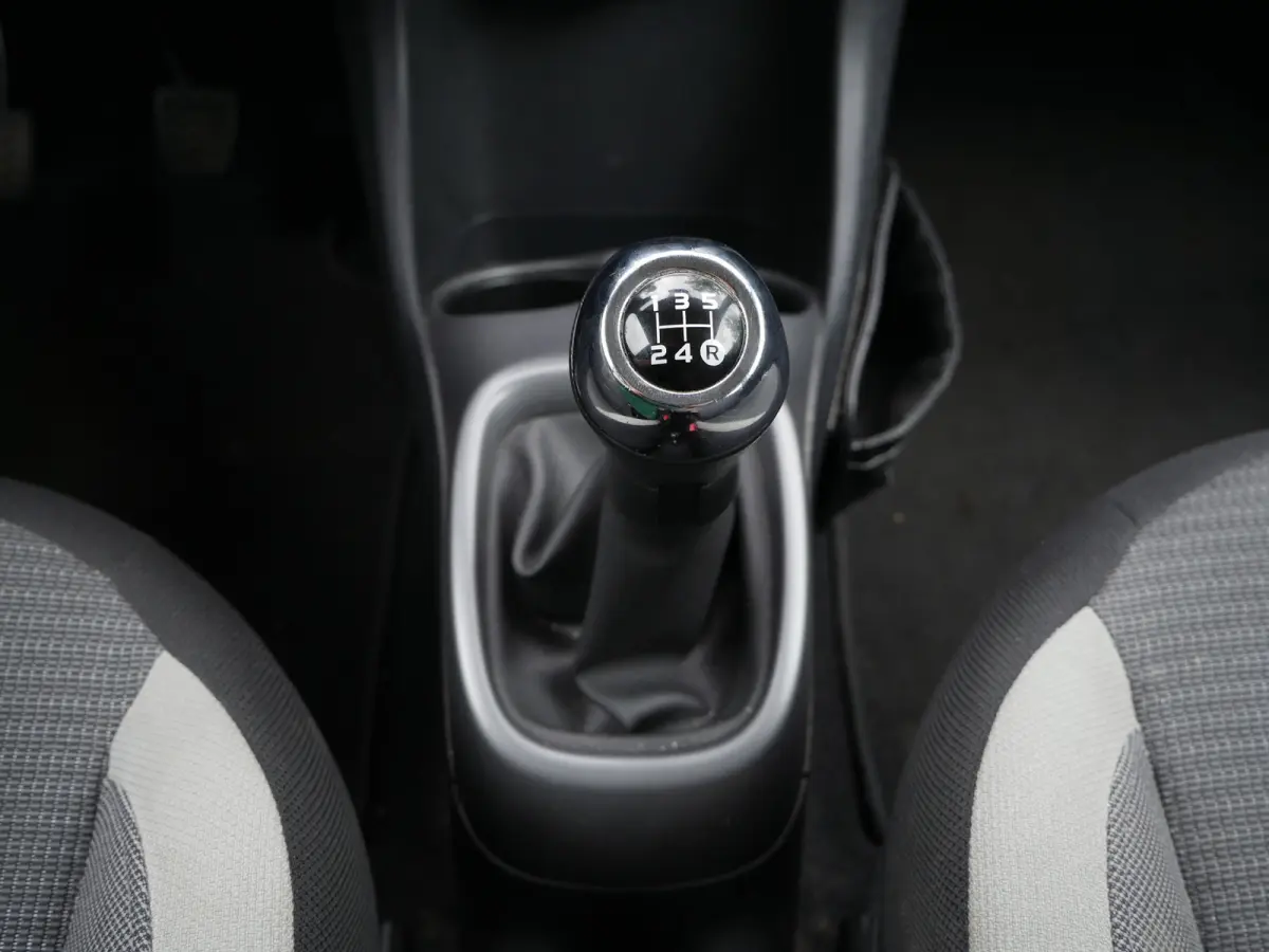 1.0 VVT-i x-cite | Carplay | Camera |