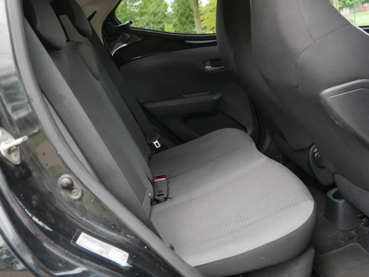1.0 VVT-i x-cite | Carplay | Camera |
