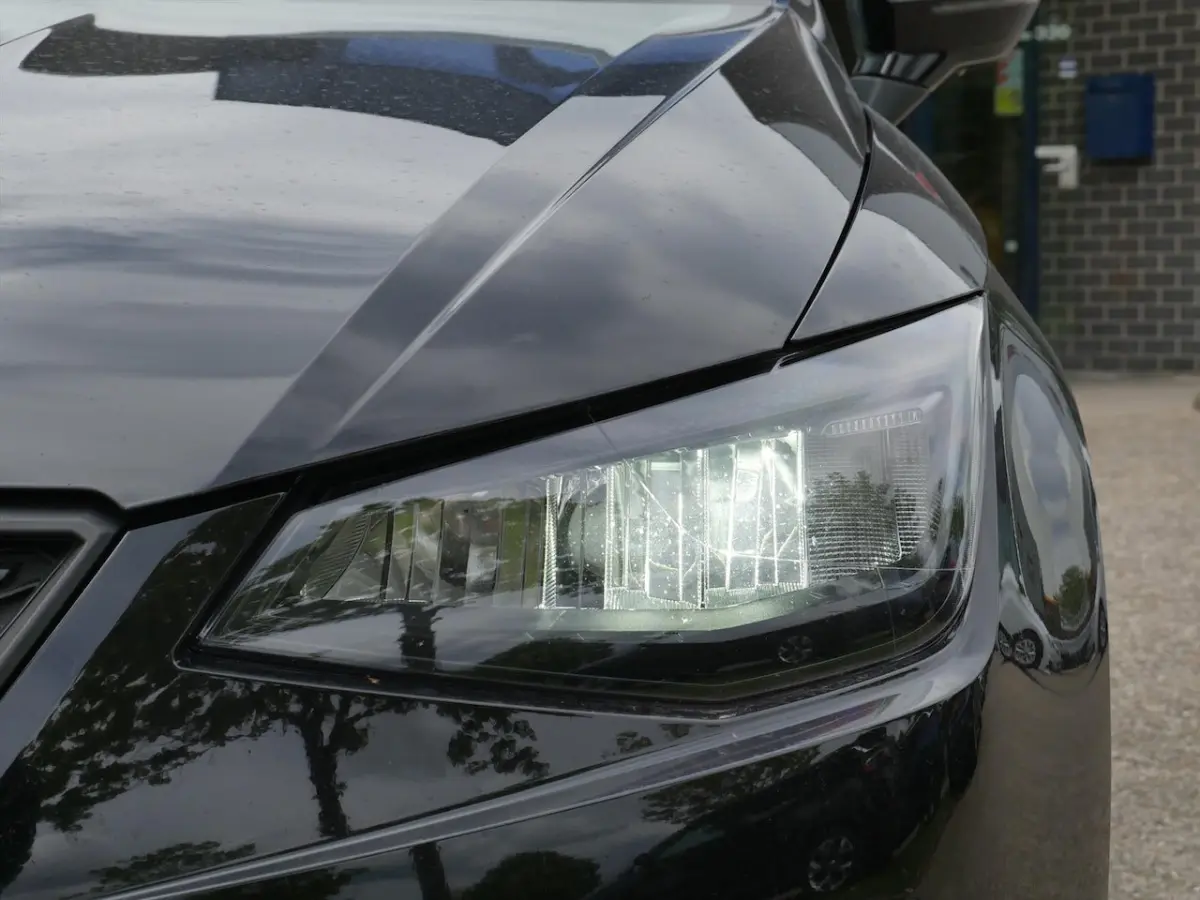 1.0 EcoTSI Style Business Intense