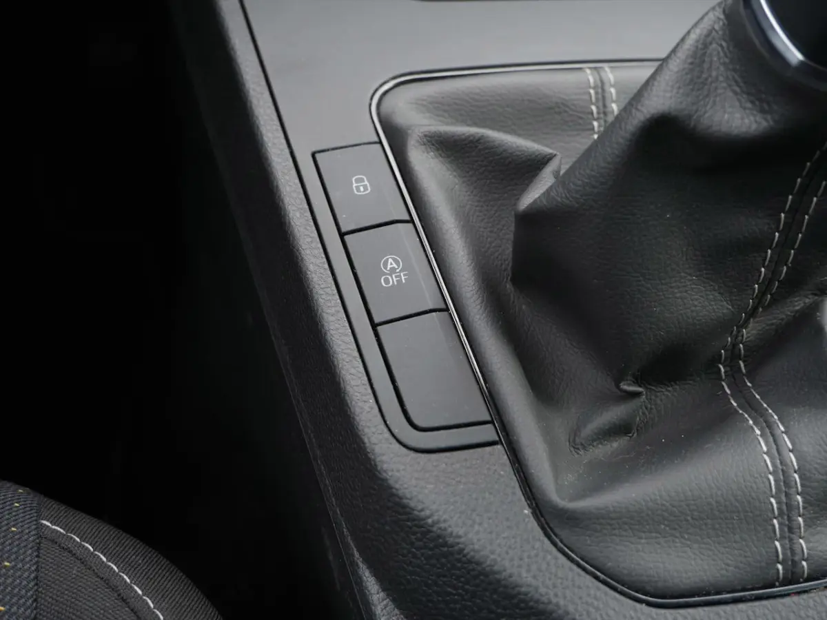 1.0 EcoTSI Style Business Intense