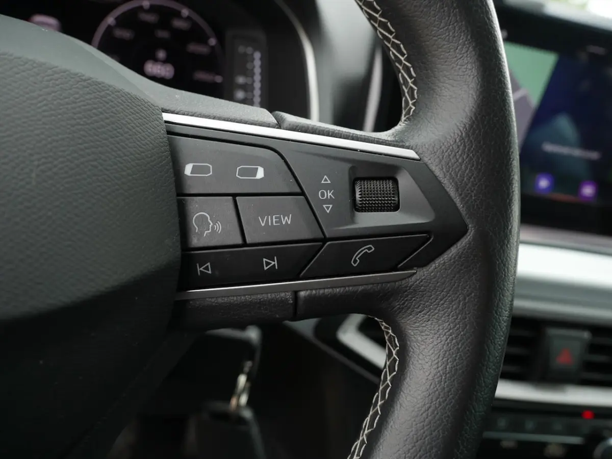 1.0 EcoTSI Style Business Intense