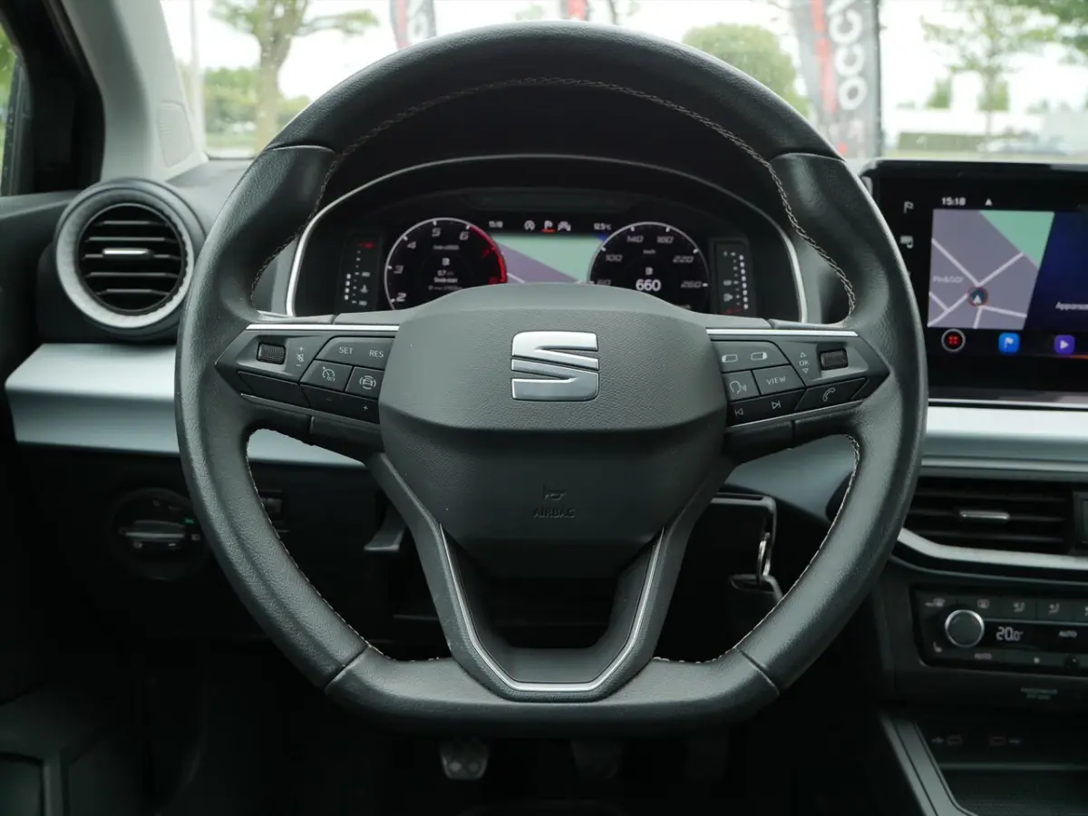 1.0 EcoTSI Style Business Intense